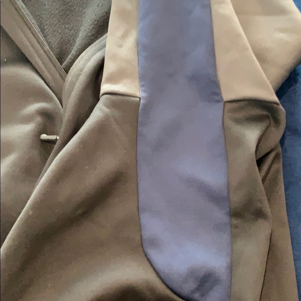 Men’s NIKE therma-fit St. John Bosco jacket - Picture 5 of 7